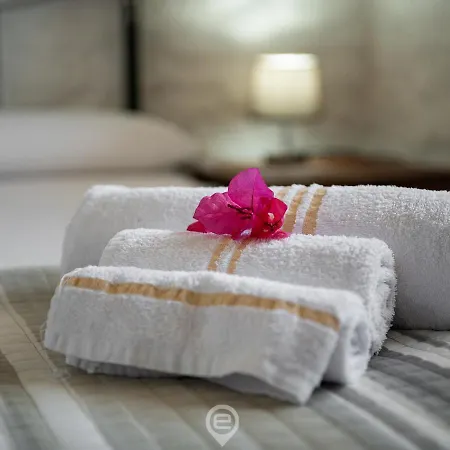 House Eleonora - Near Beautiful Beaches