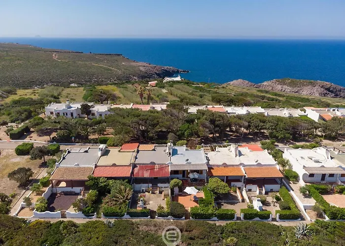 House Eleonora - Near Beautiful Beaches Hébergement de vacances
